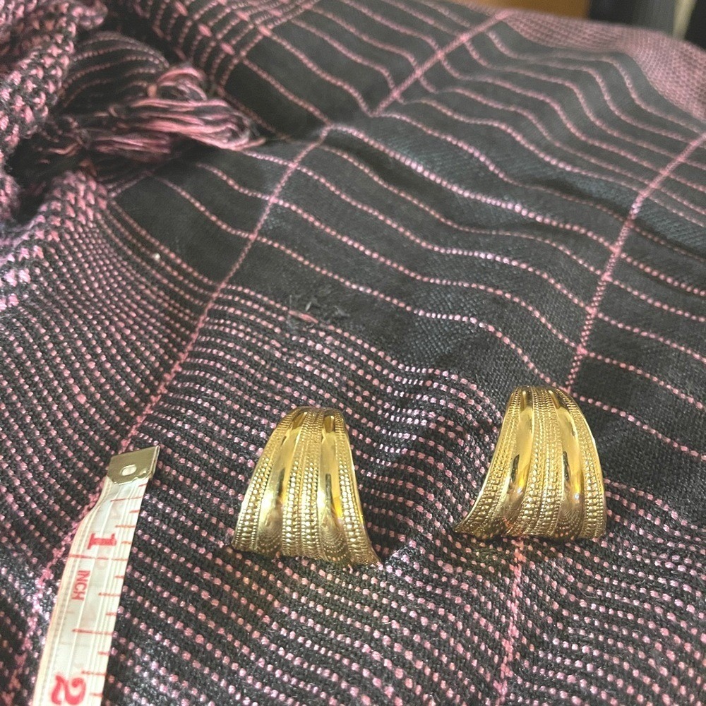 90s chunky Gold-Toned Women's Earrings